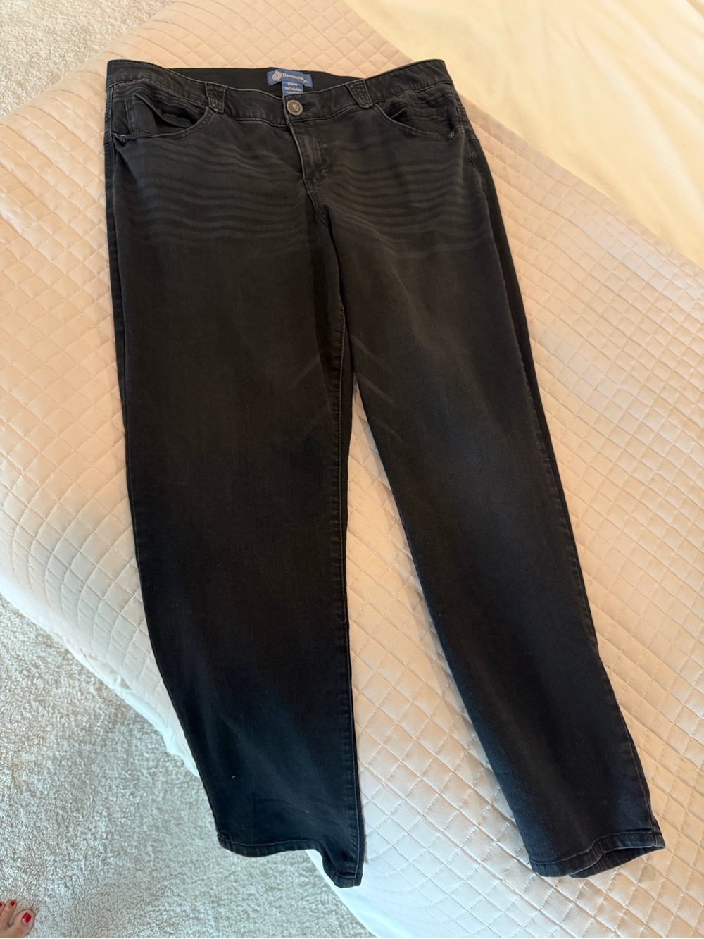 Democracy Black Straight Leg Women's Jeans with Ab solution